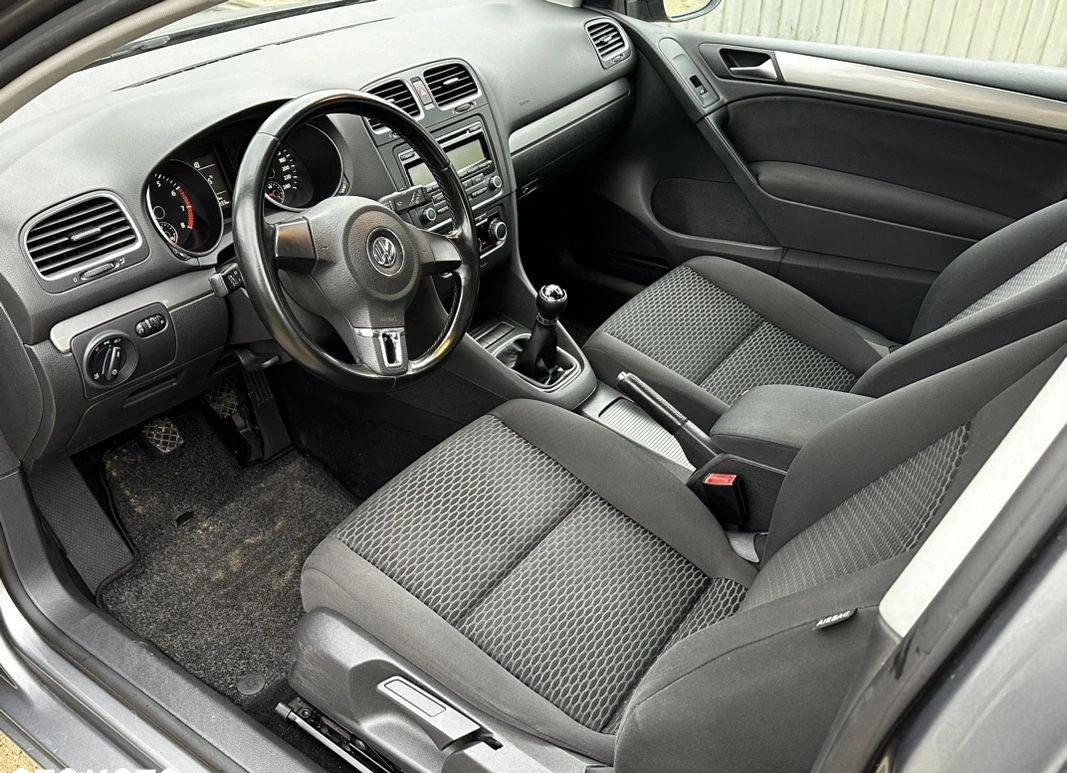 Volkswagen Golf cena 22900 przebieg: 202000, rok produkcji 2009 z Słupsk małe 781